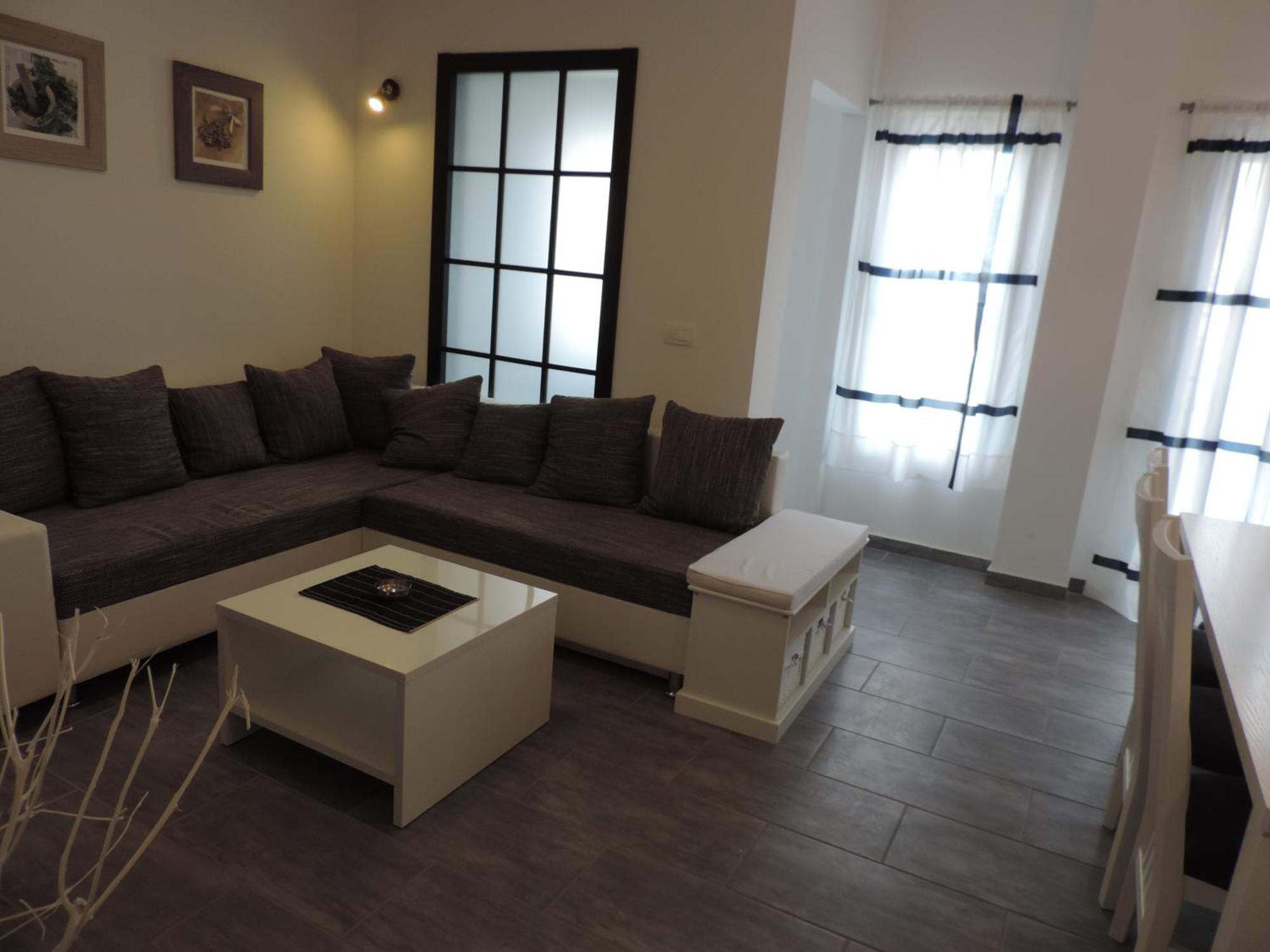 Apartments Lori Биоград-на-Мору Экстерьер фото